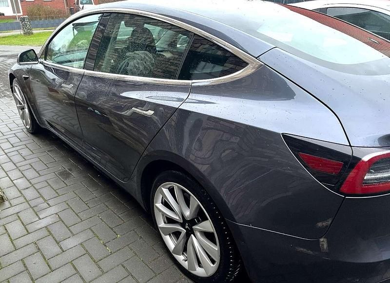 Gebraucht Tesla Model 3 355 kW (483 PS) 2019 Limousine