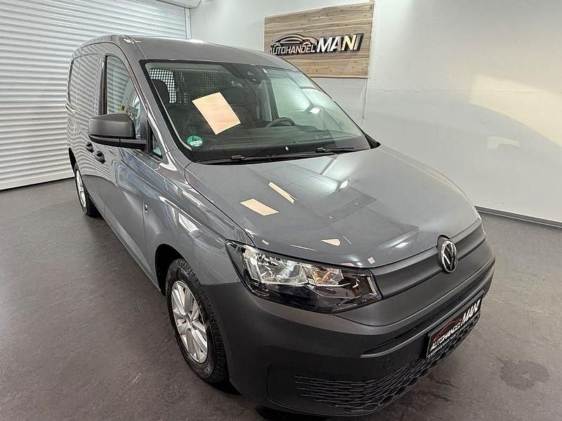 Grau Gebraucht 2023 VW Caddy Van / Kleinbus | 11.590 € - Bild 1/4