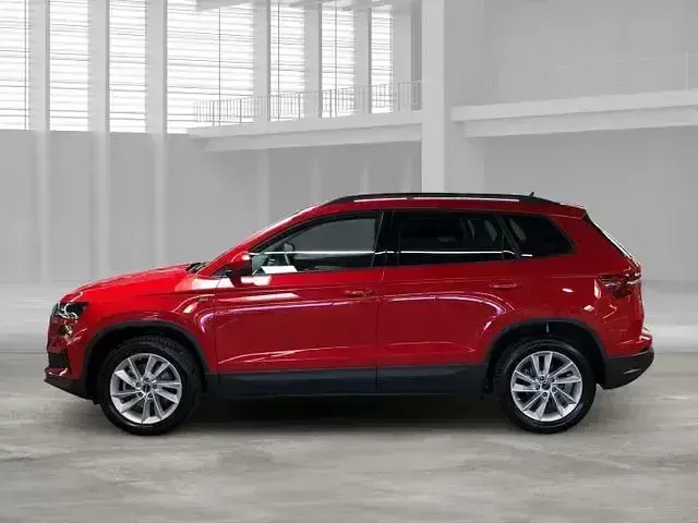 Gebraucht Skoda Karoq Tour 150 PS (110 kW) 2025 Rot SUV