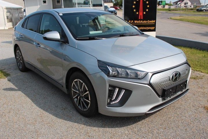 Grau Gebraucht 2020 Hyundai Ioniq Limousine | 15.200 € (Guter Preis) - Bild 1/4