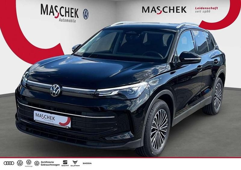 Neu VW Tiguan 131 PS (96 kW) 2026 Grenadillschwarz metallic SUV