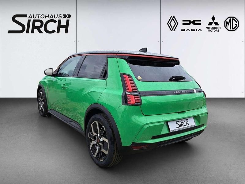 Gebraucht Renault R5 Urban 89 kW (122 PS) 2025 Pop green!, black pearlschwar Kleinwagen