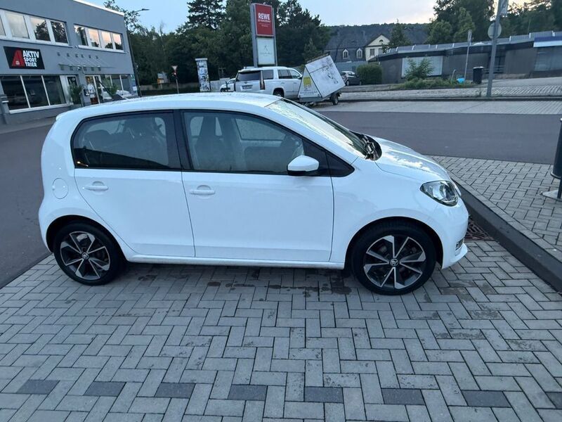 Weiß Gebraucht 2020 Skoda Citigo-e IV Style Kleinwagen | 10.500 € (Superpreis) - Bild 1/4