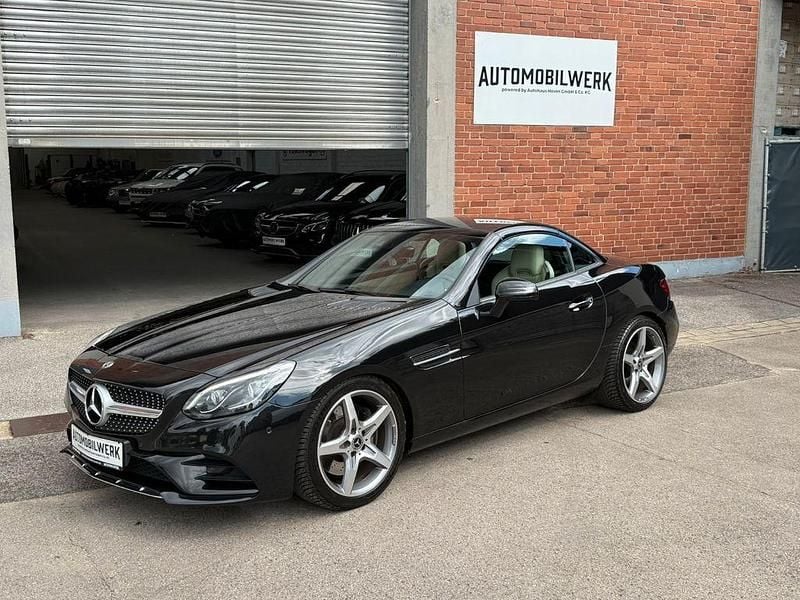 Schwarz Gebraucht 2019 Mercedes SLC300 AMG line Cabrio | 35.999 € (Guter Preis) - Bild 1/4
