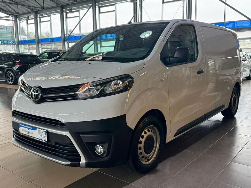 Weiß Gebraucht 2023 Toyota Proace Van / Kleinbus | 22.450 € (Guter Preis) - Bild 1/4