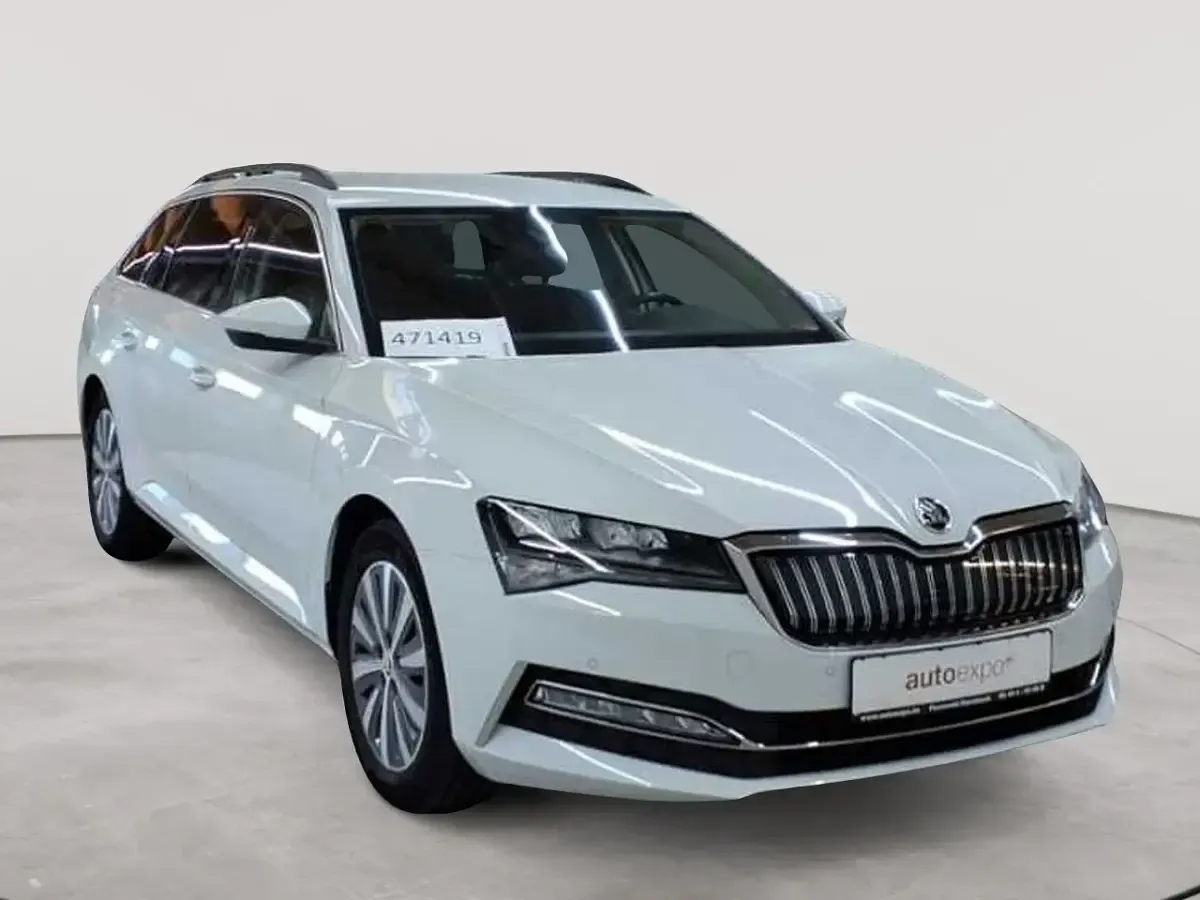 Gebraucht Skoda Superb Ambition 156 PS (114 kW) 2022 Kombi