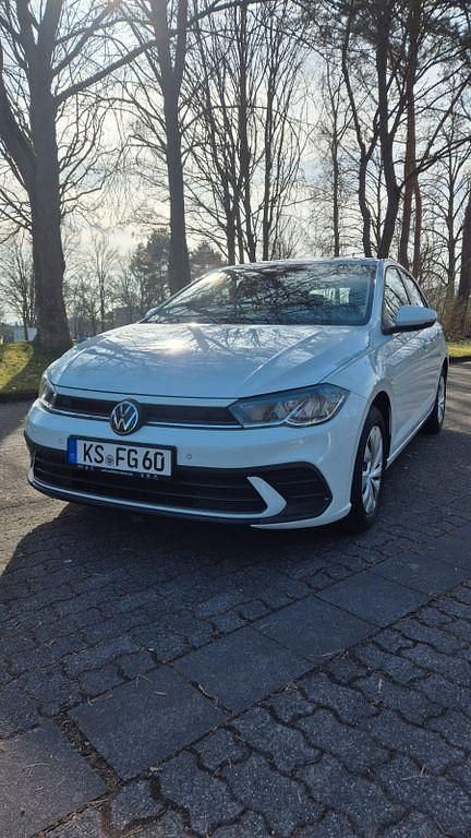 Gebraucht VW Polo Move 80 PS (58 kW) 2023 Weiß Kleinwagen