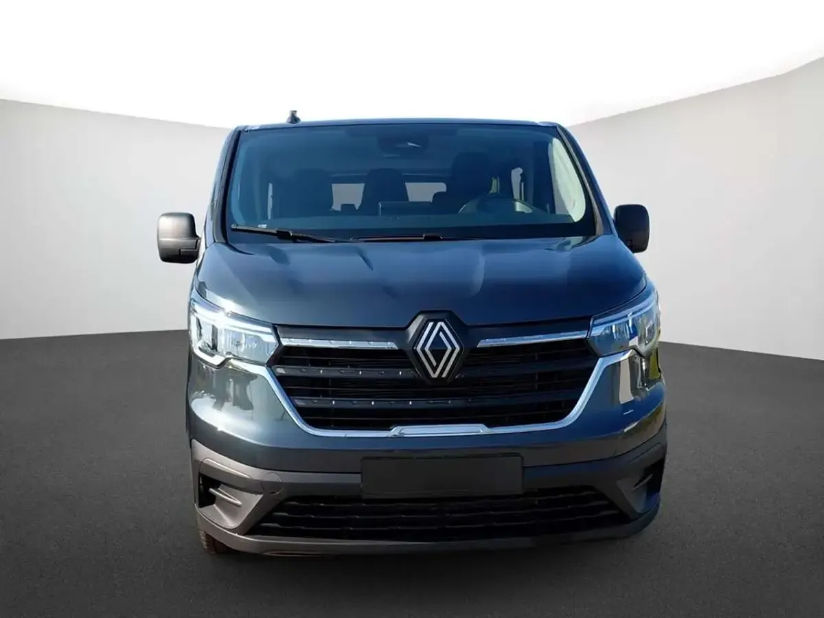 Ny Renault Trafic 150 HK (110 kW) 2026 Grå MPV
