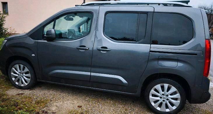 Usata Opel Combo 131 CV (96 kW) 2019 Grigio Monovolume