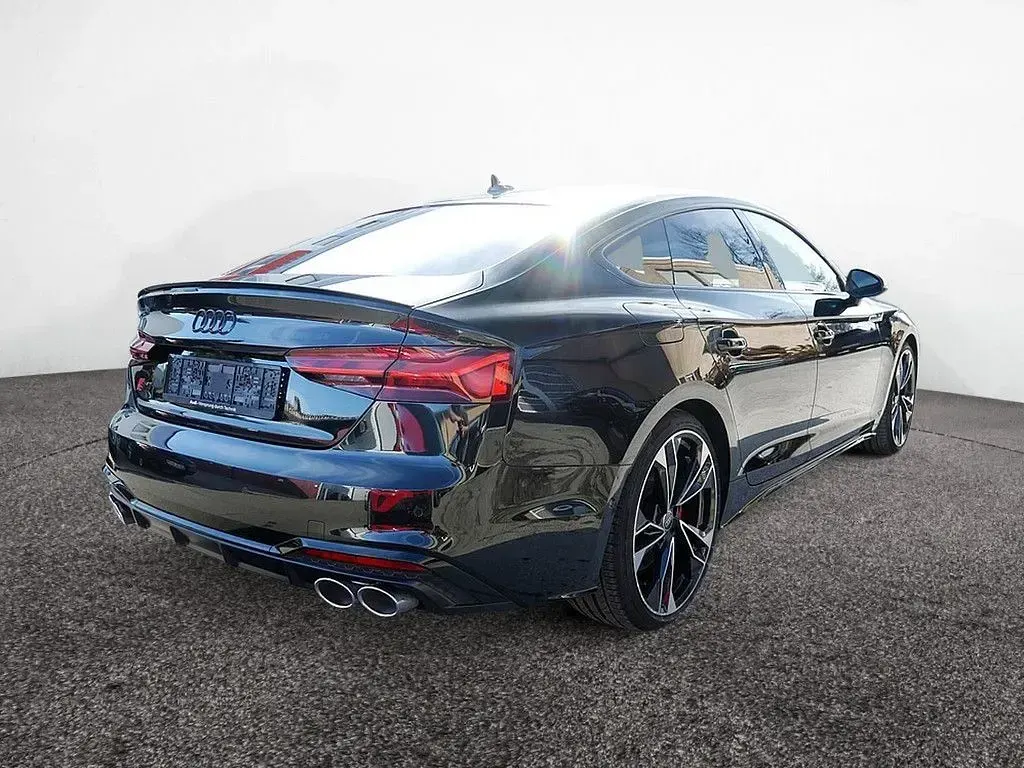 Gebraucht Audi S5 Sportback Sport 341 PS (250 kW) 2022 Mythosschwarz metallic Kleinwagen