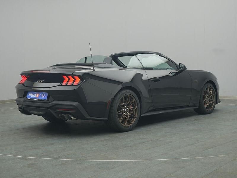 Neu Ford Mustang GT 446 PS (328 kW) 2026 Schwarz Cabrio