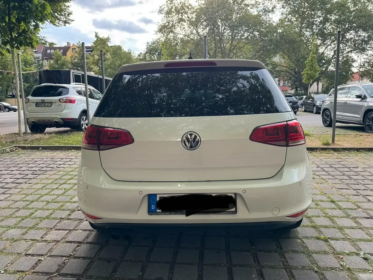 Gebraucht VW Golf VII 140 PS (102 kW) 2013 Weiß Coupé