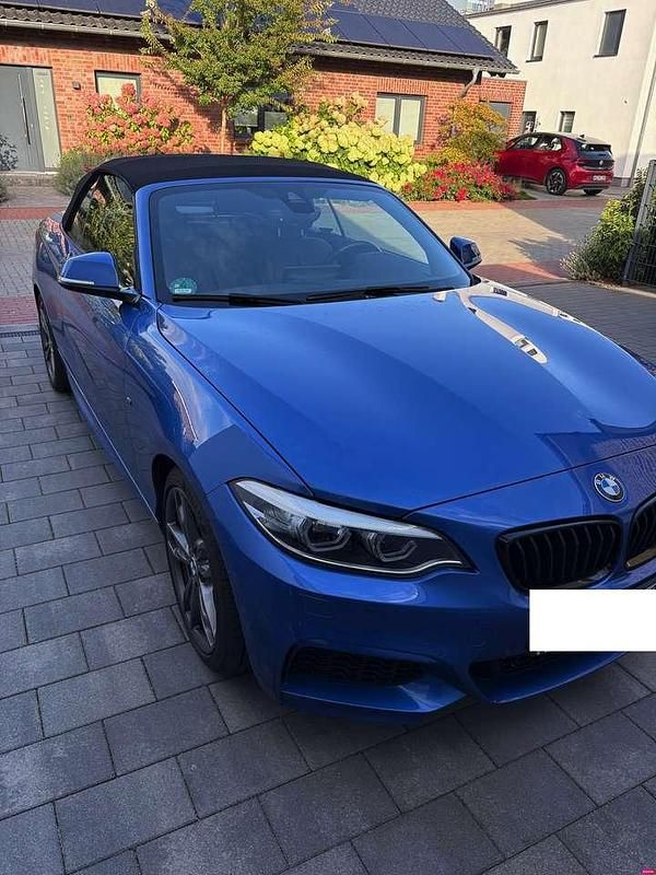 Blau Gebraucht 2017 BMW M240 M Sport Cabrio | 29.000 € (Superpreis) - Bild 1/4