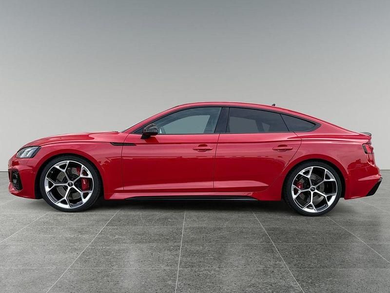 Gebraucht Audi RS5 Sportback Competition 450 PS (330 kW) 2024 Progressivrot metallic Limousine