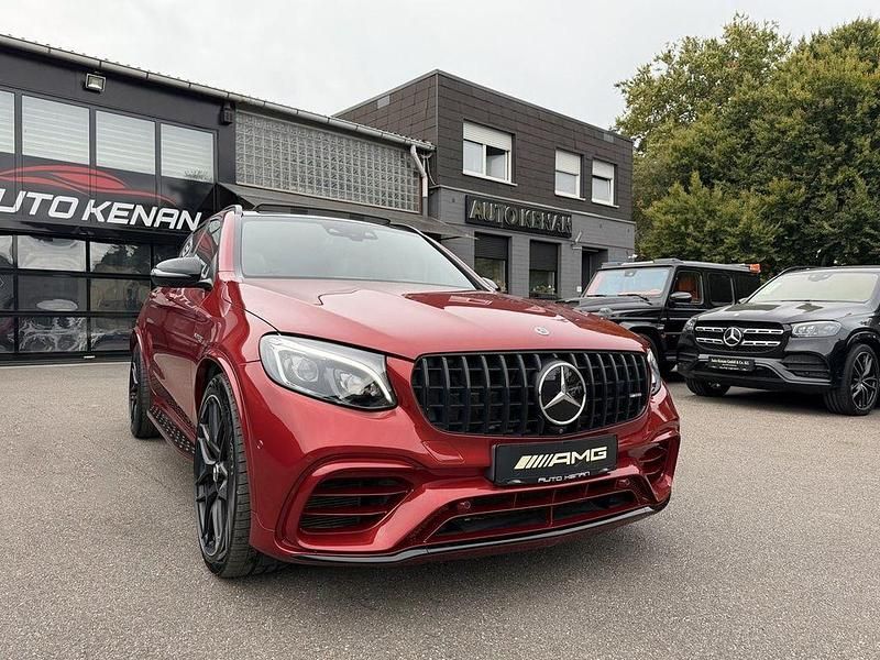Hyazinthrot metalliclack Gebraucht 2019 Mercedes GLC63 AMG AMG SUV | 62.880 € (Teuer) - Bild 1/4