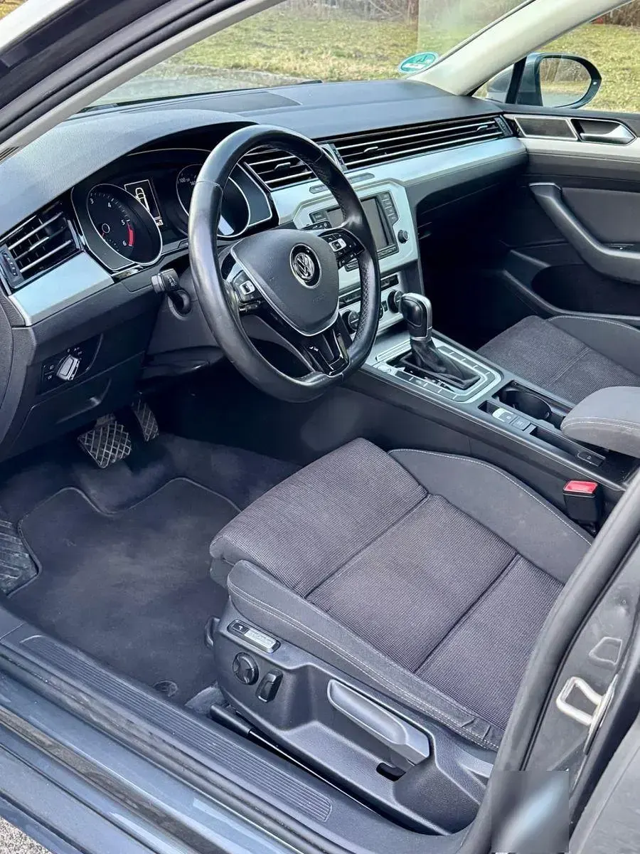 Gebraucht VW Passat 150 PS (110 kW) 2016 Grau Kombi