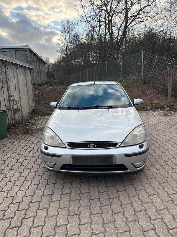 Second-hand Ford Focus 100 CP (73 kW) 2003 Argintiu Berlinǎ