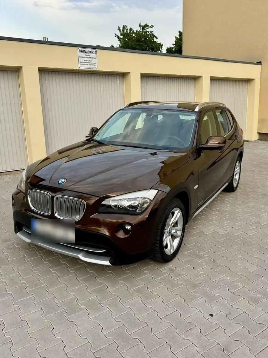 Gebraucht BMW X1 258 PS (189 kW) 2009 Braun SUV