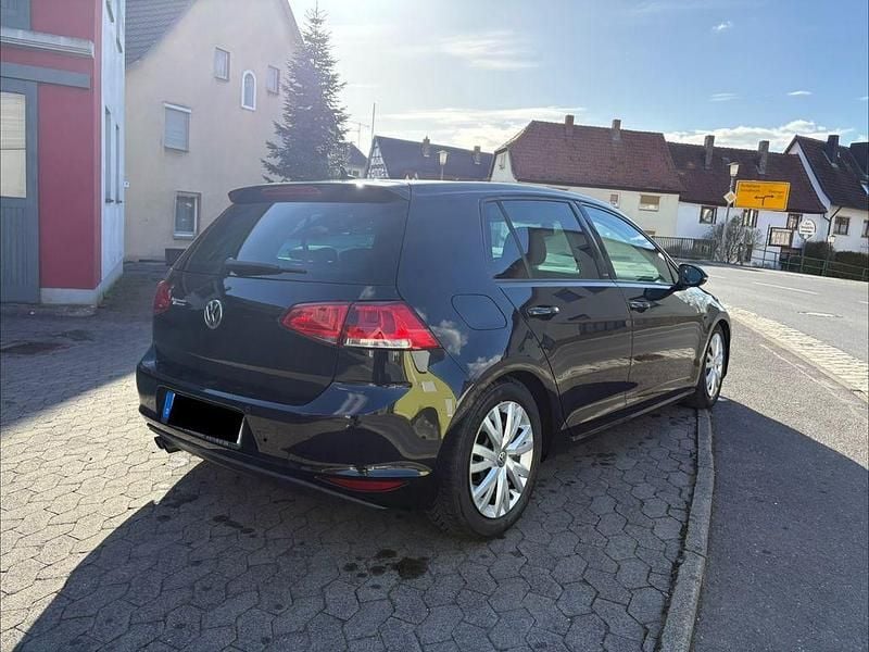 Second-hand VW Golf VII Allstar 150 CP (110 kW) 2017 Negru Berlinǎ