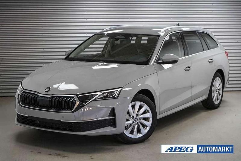Neu Skoda Octavia Selection 150 PS (110 kW) 2025 Stahl grau Kombi