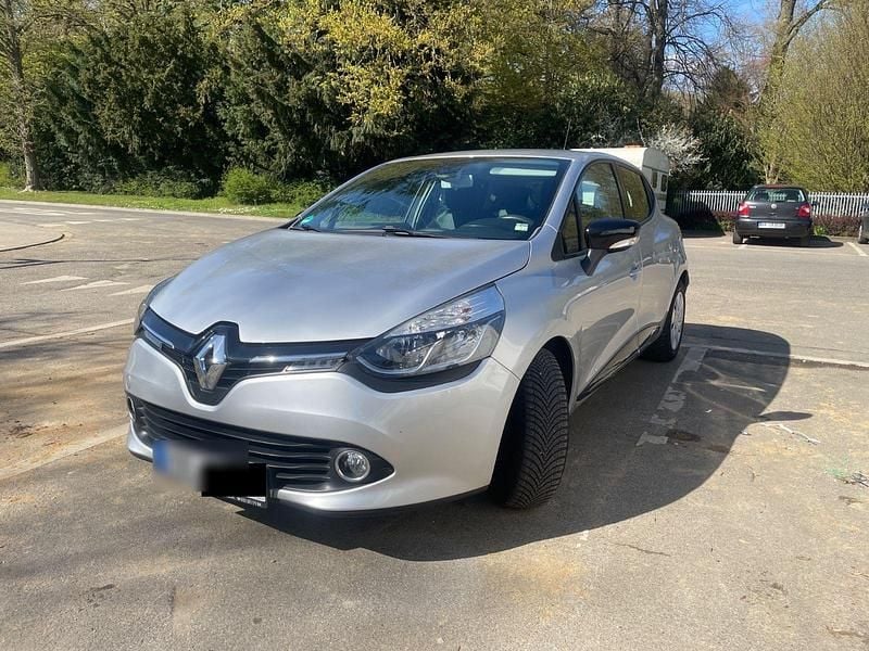 Gebraucht Renault Clio IV 90 PS (66 kW) 2016 Silber Kleinwagen