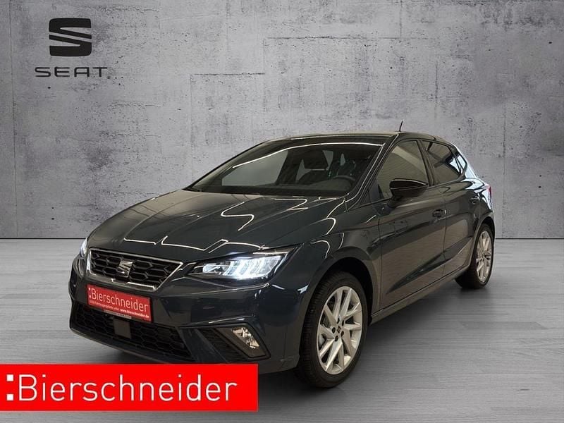 Blau Neu 2025 Seat Ibiza FR Limousine | 26.450 € (Fairer Preis) - Bild 1/4