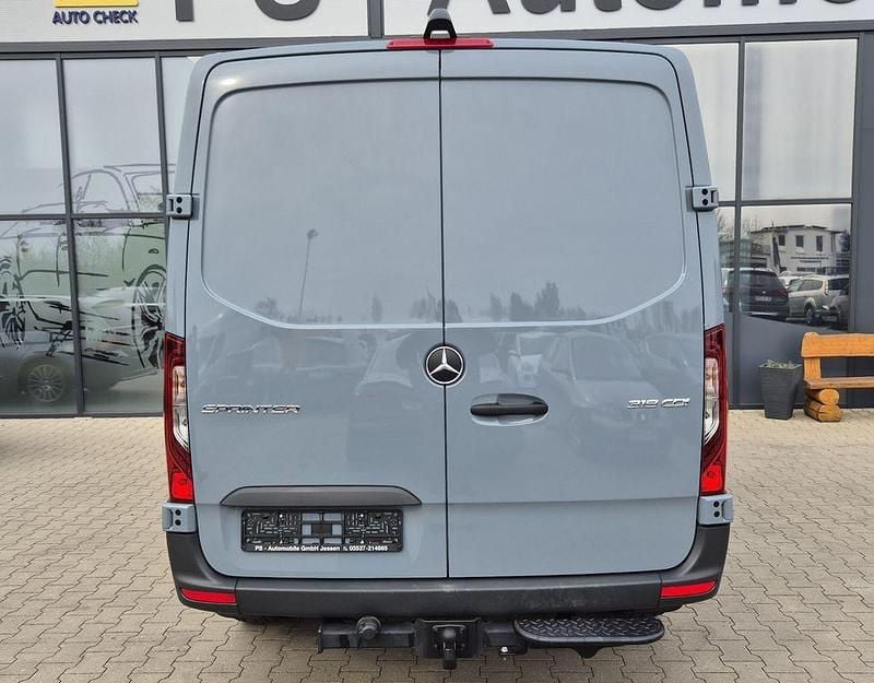 Gebraucht Mercedes Sprinter 190 PS (139 kW) 2023 Grau Van