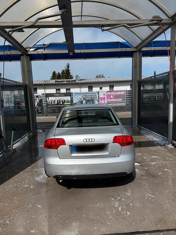 Gebraucht Audi A4 140 PS (102 kW) 2007 Silber Limousine