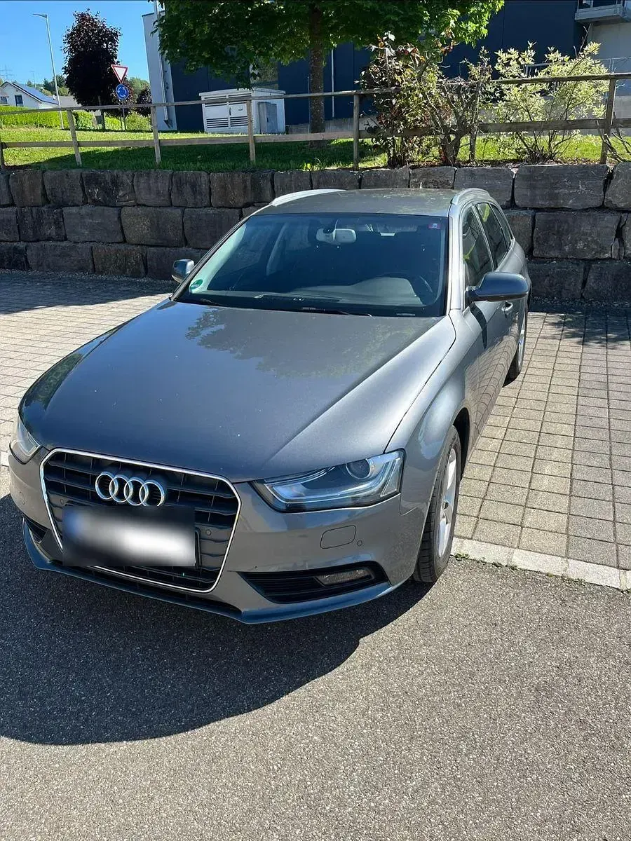 Gebraucht Audi A4 150 PS (110 kW) 2014 Grau Kombi