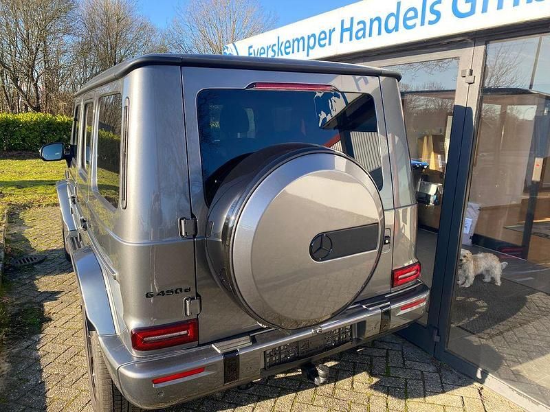 Gebraucht Mercedes G450 AMG line 367 PS (269 kW) 2024 Selenitgrau SUV