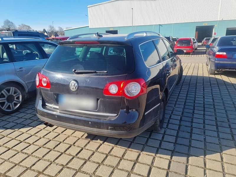 Gebraucht VW Passat 160 PS (117 kW) 2009 Schwarz Kombi