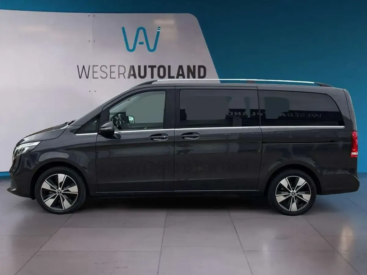 Gebraucht Mercedes V300 Avantgarde Edition 237 PS (174 kW) 2021 Lackfarbe graphitgrau metallic dunkel mb 7831 Van / Kleinbus