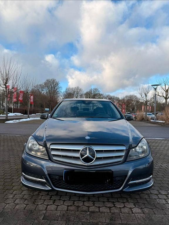 Gebraucht Mercedes C200 Avantgarde 136 PS (100 kW) 2012 Limousine