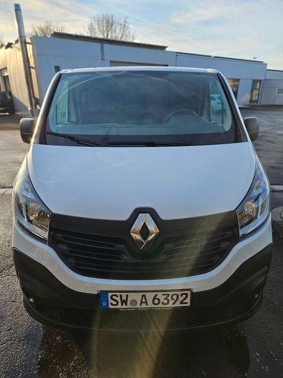 Gebraucht Renault Trafic 120 PS (88 kW) 2018 Weiß Van / Kleinbus