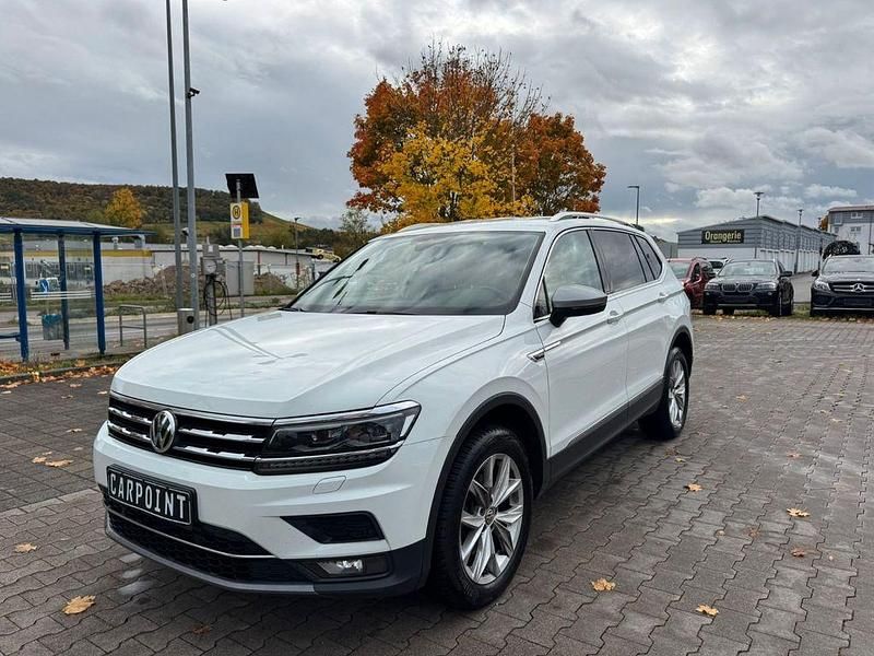Weiß Gebraucht 2020 VW Tiguan Allspace Highline SUV | 23.990 € (Guter Preis) - Bild 1/4