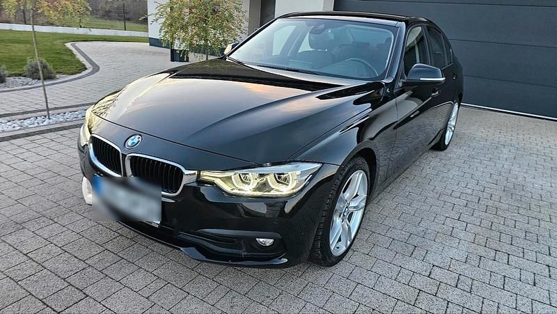 Schwarz Gebraucht 2018 BMW 320 Limousine | 15.999 € (Guter Preis) - Bild 1/4