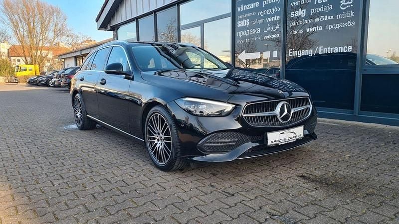 Schwarz Gebraucht 2021 Mercedes C200 Avantgarde Limousine | 26.990 € (Superpreis) - Bild 1/4