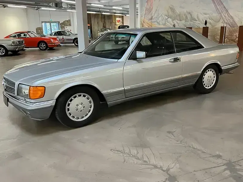 Gebraucht Mercedes 380 150 PS (110 kW) 1982 Silber