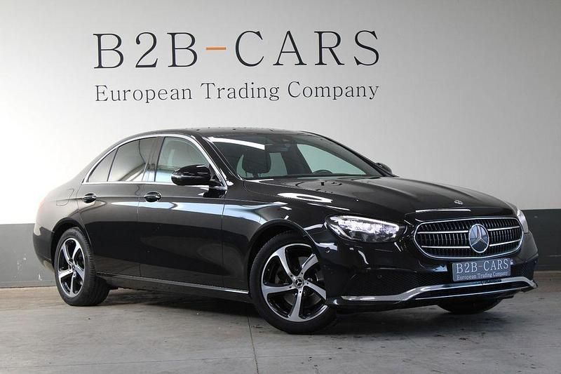Gebraucht Mercedes E200 Avantgarde 197 PS (144 kW) 2020 Schwarz Limousine