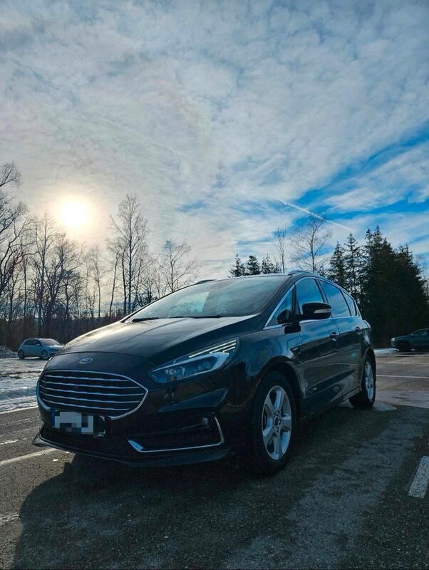 Schwarz Gebraucht 2020 Ford S-MAX Titanium Van / Kleinbus | 20.900 € (Guter Preis) - Bild 1/4