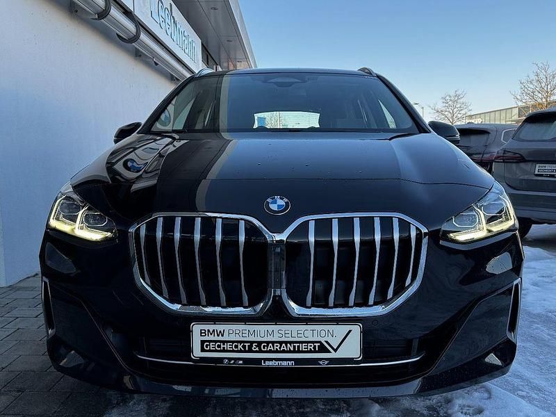Gebraucht BMW 223 Active Tourer Luxury Line 218 PS (160 kW) 2022 Schwarz Van / Kleinbus