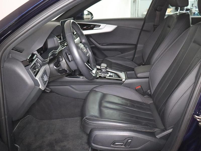 Gebraucht Audi A4 S-Line 150 PS (110 kW) 2023 Blau Kombi