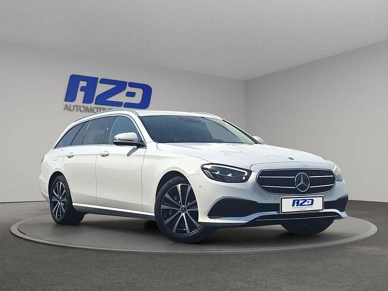 Gebraucht Mercedes E300 306 PS (225 kW) 2022 Weiß Kombi