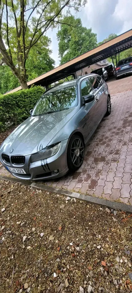 Gebraucht BMW 318 143 PS (105 kW) 2012 Andere farben Kombi