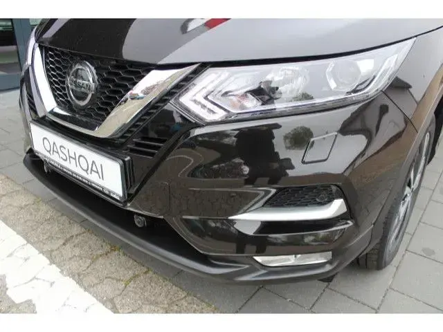 Gebraucht Nissan Qashqai N-Connecta 140 PS (102 kW) 2019 Schwarz SUV