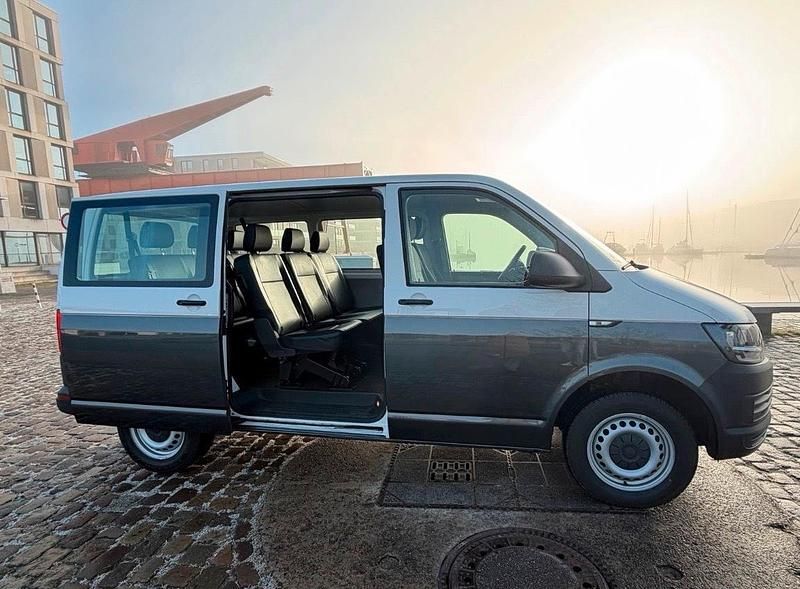 Gebraucht VW Transporter 150 PS (110 kW) 2018 Weiß Van