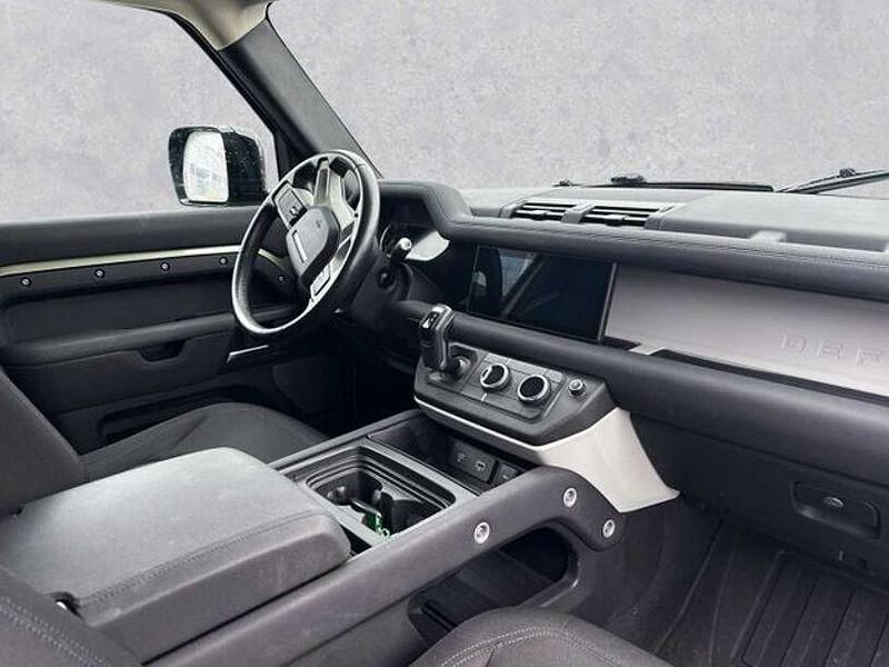 Gebraucht Land Rover Defender 200 PS (147 kW) 2021 Grün (pangeagreen metallic) SUV