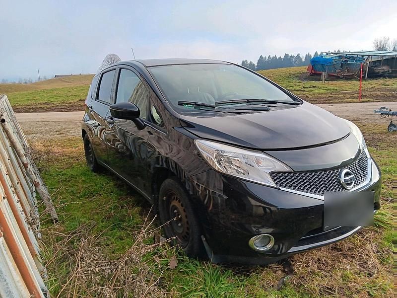 Gebraucht Nissan Note 59 PS (43 kW) 2015 Schwarz Kleinwagen