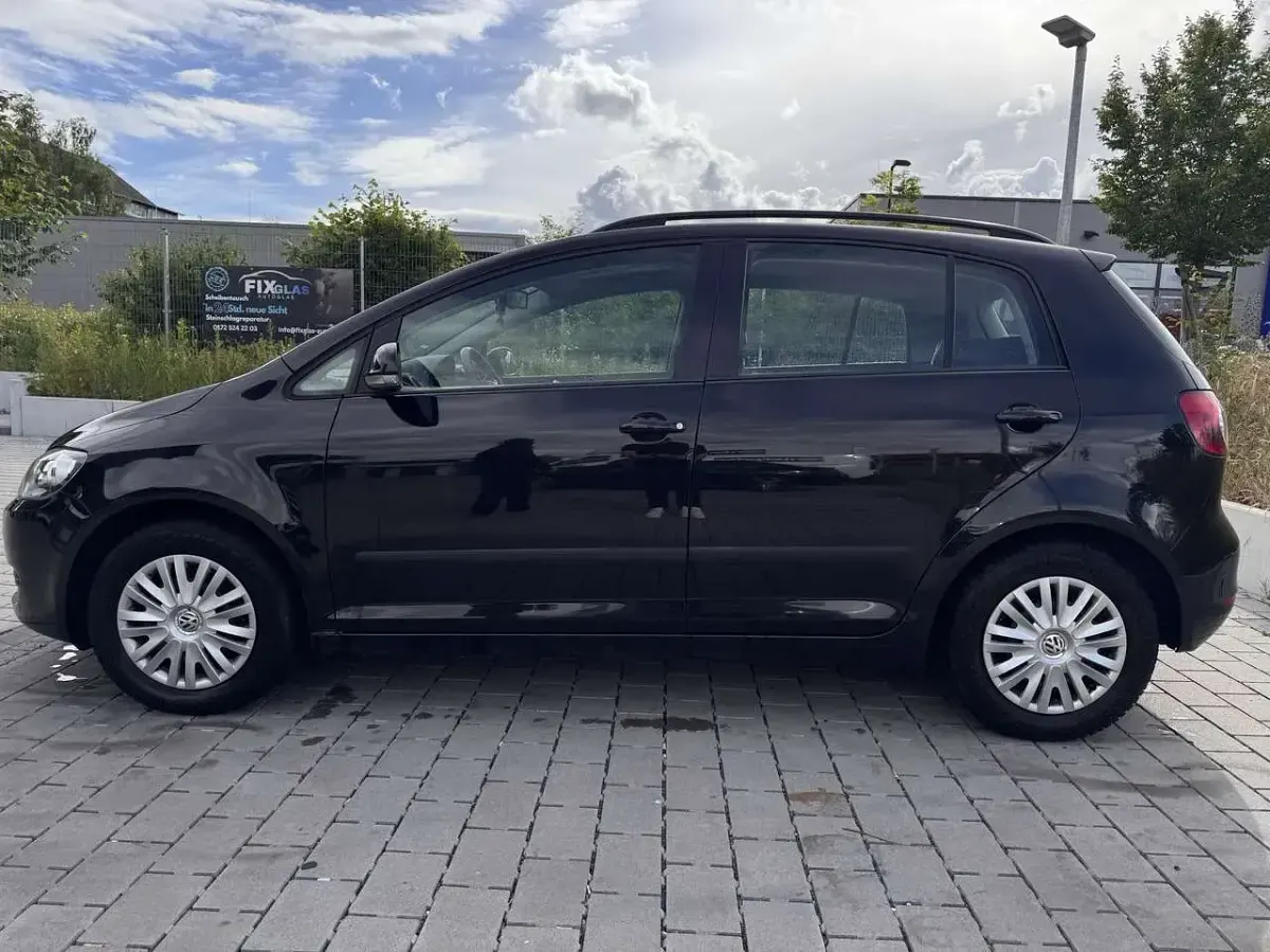 Gebraucht VW Golf Plus Cross 105 PS (77 kW) 2010 Schwarz Kleinwagen