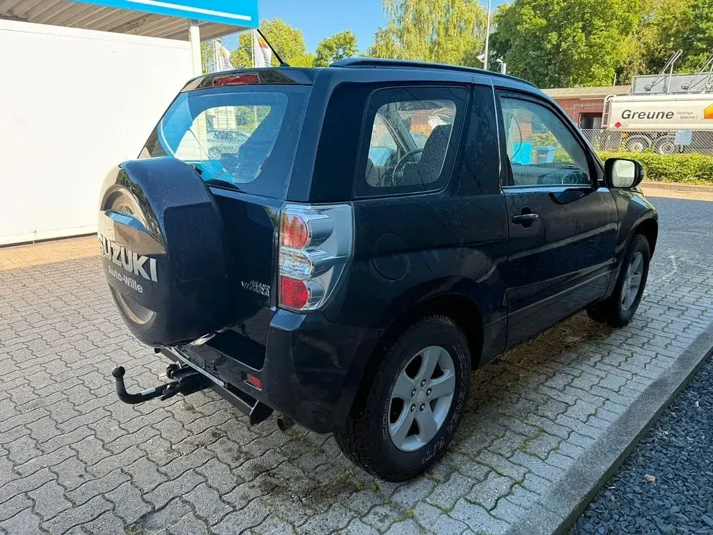 Gebraucht Suzuki Grand Vitara Club 166 PS (122 kW) 2010 Schwarz SUV